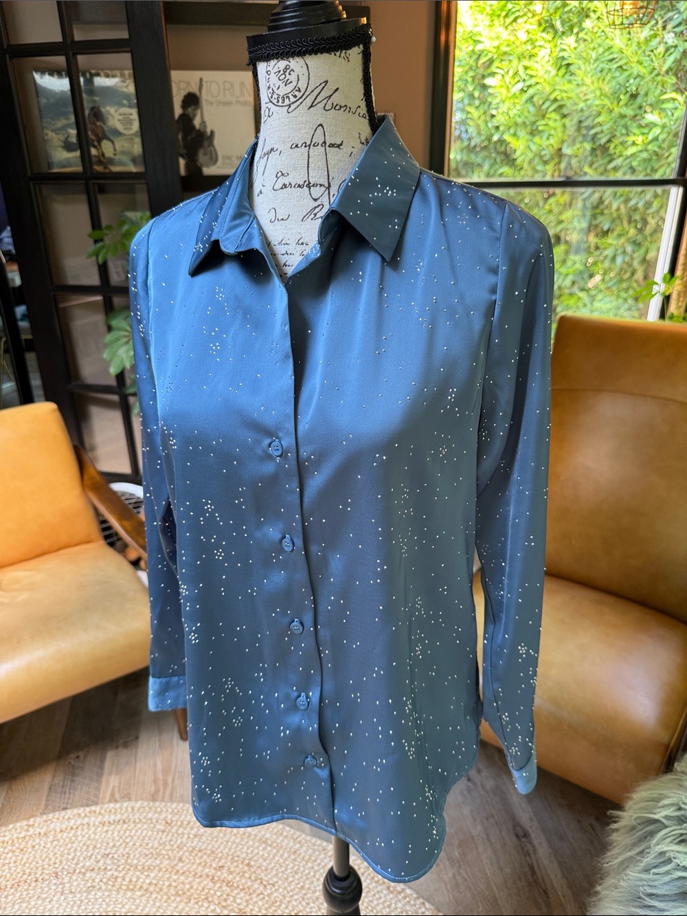 Aqua button down Top/silver studs